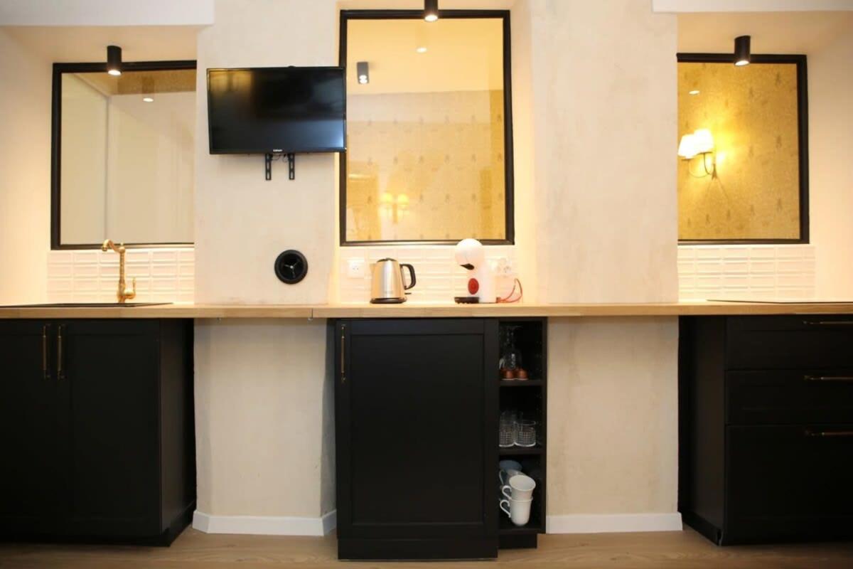 Magnifique Appartement Familial Grand Boulevard-4P - Flat-Guest Paris Exteriör bild