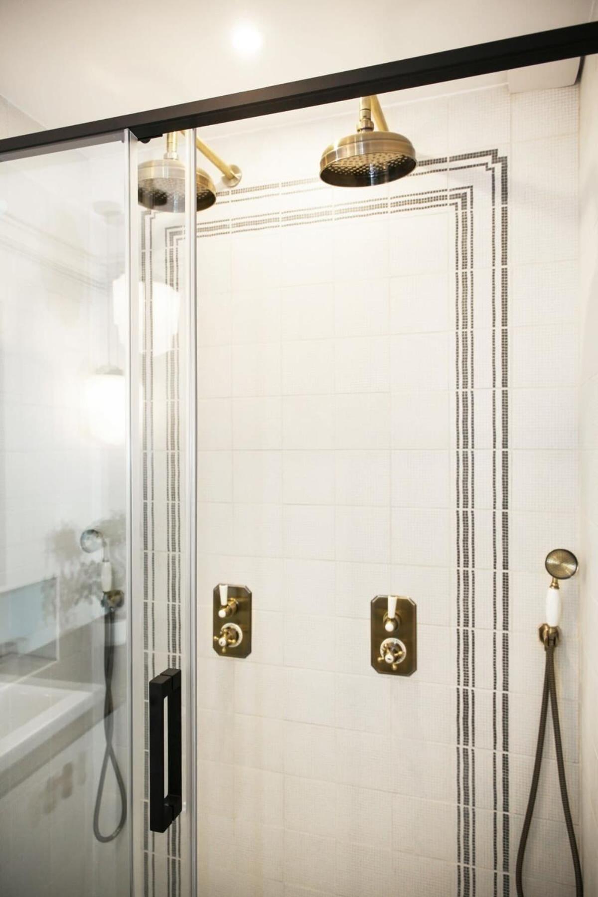 Magnifique Appartement Familial Grand Boulevard-4P - Flat-Guest Paris Exteriör bild