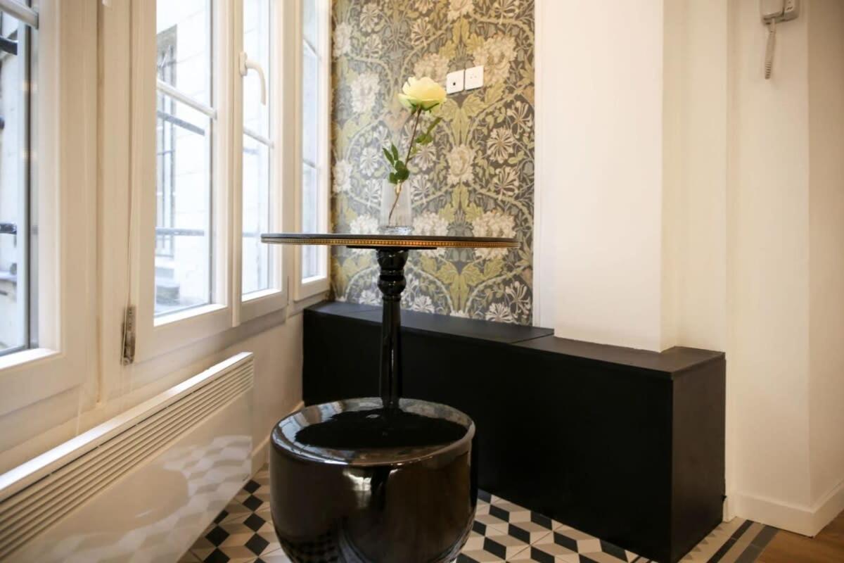 Magnifique Appartement Familial Grand Boulevard-4P - Flat-Guest Paris Exteriör bild